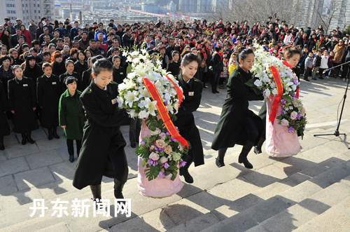People of all walks of life in Dandong recall revolutionary martyrs