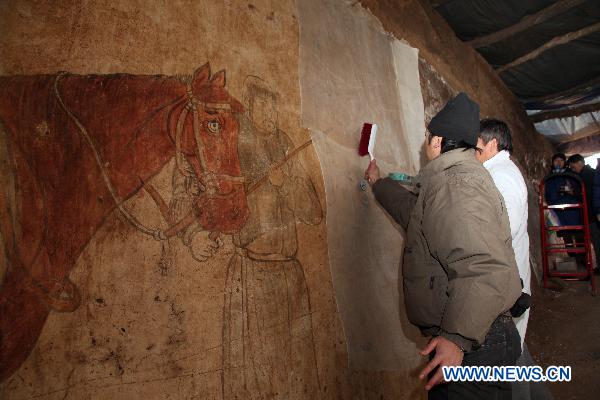 Tomb of Liao Dynasty excavated in NE China