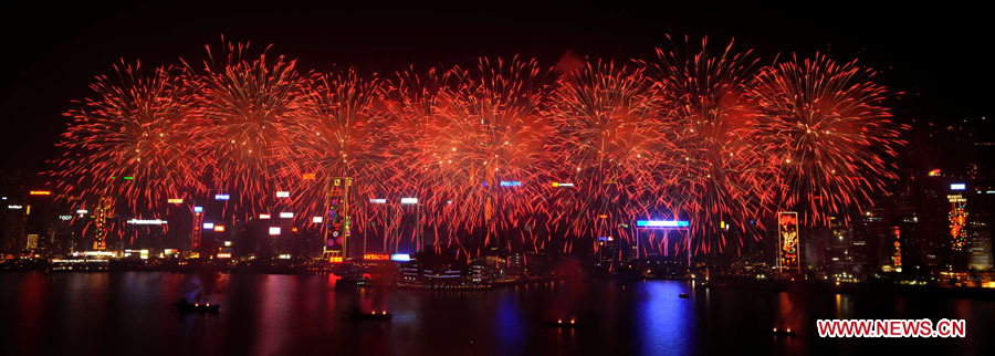 Fireworks illuminate night sky to greet Lunar New Year around China