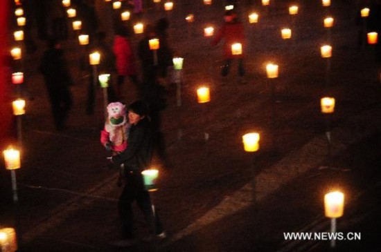 Maze decorated with lanterns in Liaoning Province