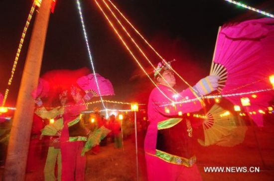 Maze decorated with lanterns in Liaoning Province