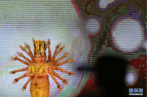Colorful lanterns illuminate Shenyang
