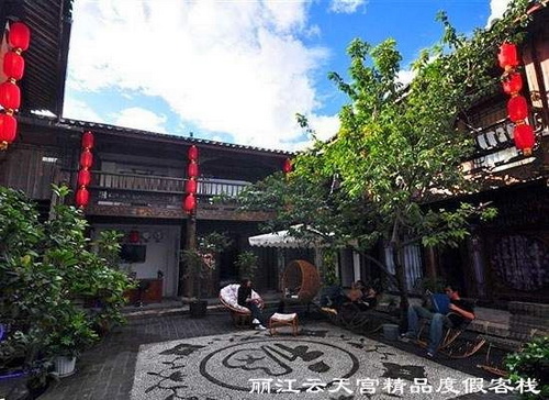 Lijiang accommodation in short supply