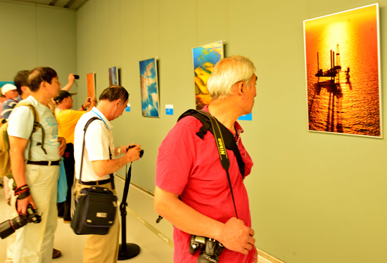 Hou Heliang photo exhibition opens in Ji’nan