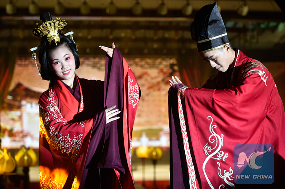 A red tradition: How Chinese wedding dresses evolve?