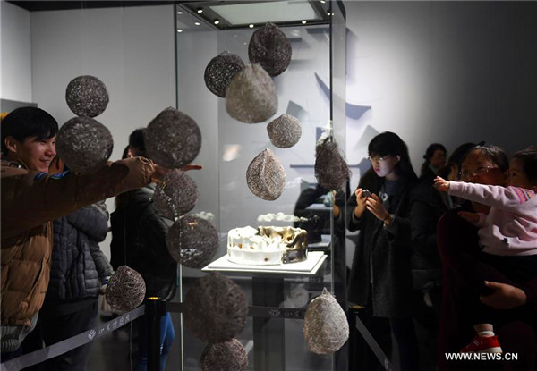 Over 130 pottery works displayed at pottery exhibition in Shandong