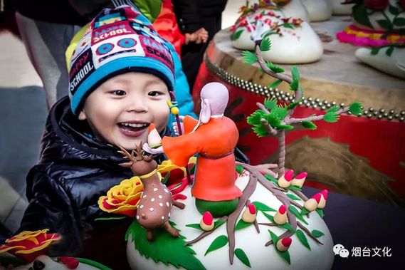 Delicate 'Jiaodong bobo' on display in Yantai