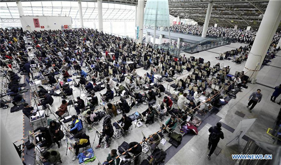 Over 6,000 students attend fine arts exam of Shandong University of Art & Design