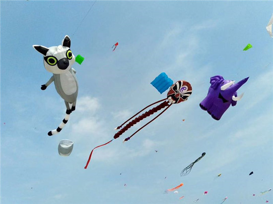 Kite festival opens in Weifang