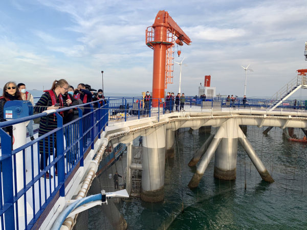 Yantai marine ranch complex welcomes foreign visitors