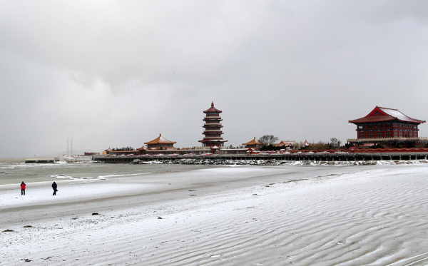 In pics: Spectacular snow-filled scenery in Yantai