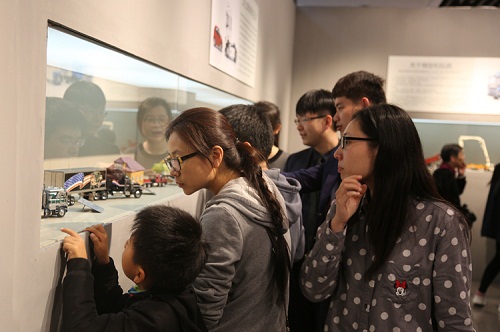 Jiading holds auto culture exhibition