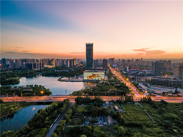 Jiading lands 31 new projects