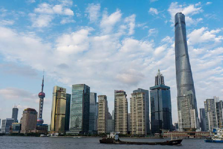 Photo exhibition captures construction of Shanghai Tower