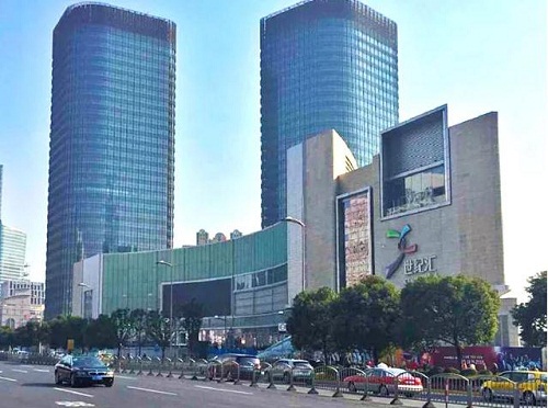 Three new commercial centers to open in Lujiazui