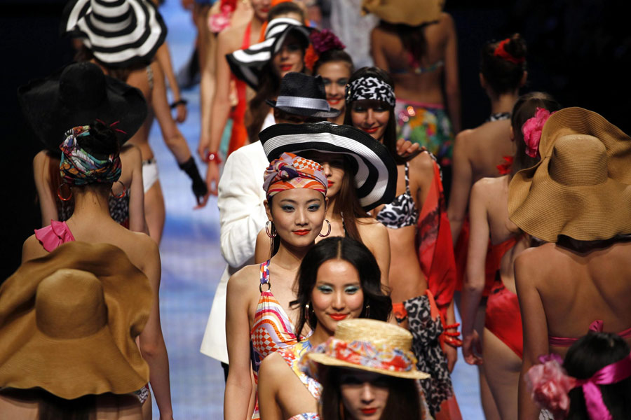Shanghai fashion week kicks off