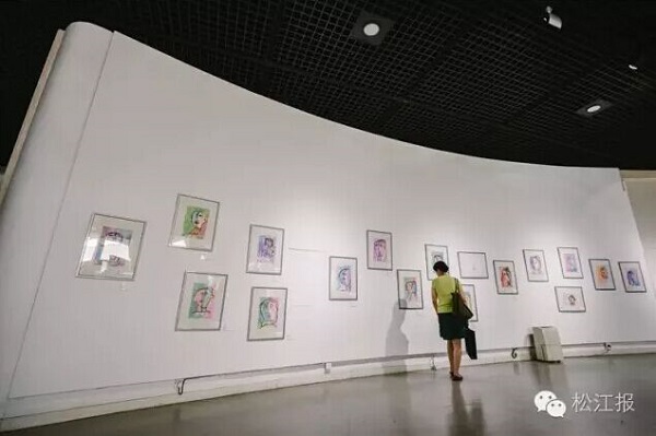 Art auction generates 122,585 yuan for children's charity