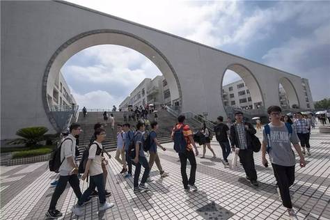 Photo exhibition conjures up nostalgia for old Songjiang