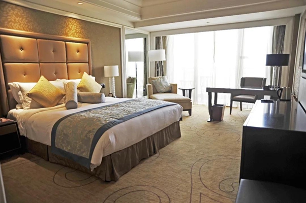 Sheshan Sofitel hotel's outdoor pool accessible until Oct 8