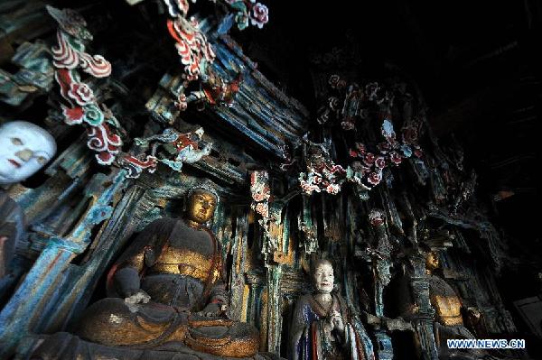 Hanging Temple built upon crags of Hengshan Mountain in N China