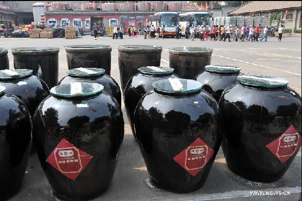 Museum displays tech of making Shanxi mature vinegar