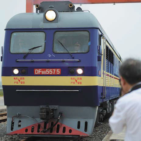 High-speed train network to get development on track