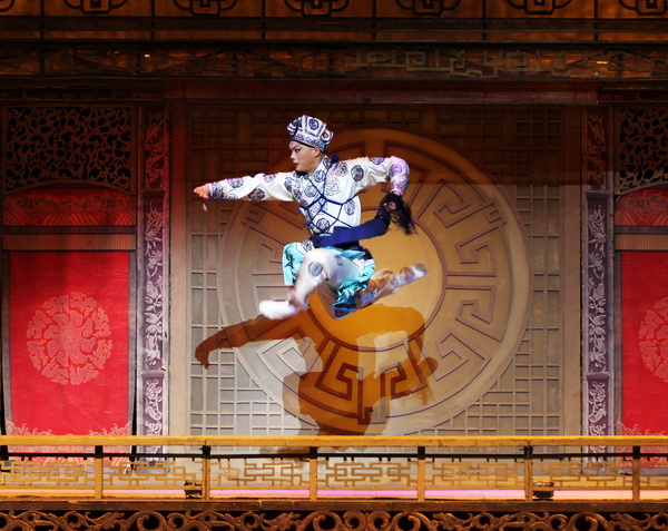 Chinese dance drama on stage in Vancouver