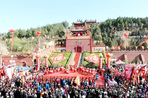 Temple fair promotes ancient traditions