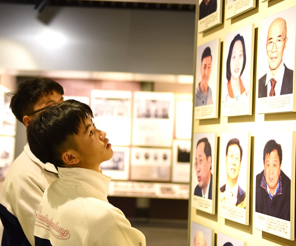 Tibetan students visit Shanxi University