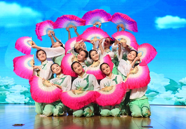 Shanxi University awards outstanding instructors