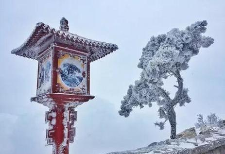 Mount Tai local captures winter's essence