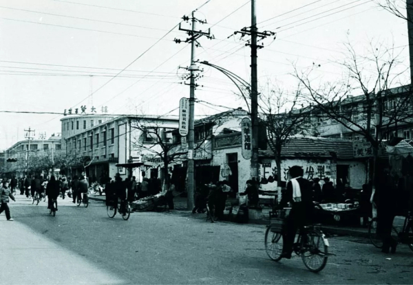 Photos record 40 years of changes in Tai'an city