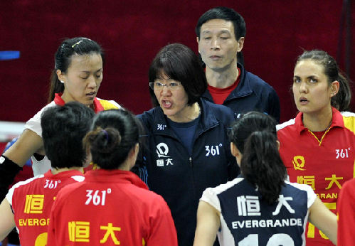Defending champions Tianjin outclassed Guangdong Hengda in a hard-fought five-set match to win the 2010-2011 China Women's Volleyball League on Sunday, claiming their eighth title in nine seasons, and also the fifth in a row. Tianjin clinches fifth league title in a row