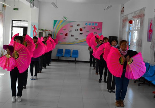 Cultural activities enrich farmers' spare time