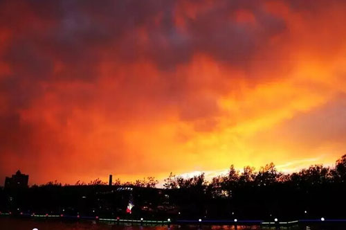 Evening glow scenery in Karamay