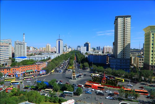 Urumqi industrial zone's achievements marks region's 60th anniversary