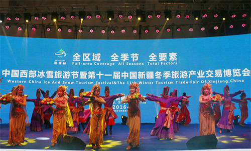 Winter tourism fair heats up in Xinjiang
