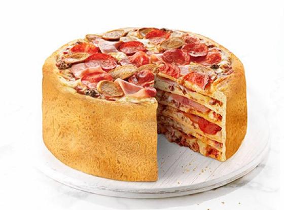 Restaurant offers 'Pizza Cake'<BR>'披萨蛋糕'吃货热捧(图)