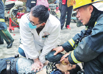 10 killed, 3 left critical in blaze at Jiangxi KTV