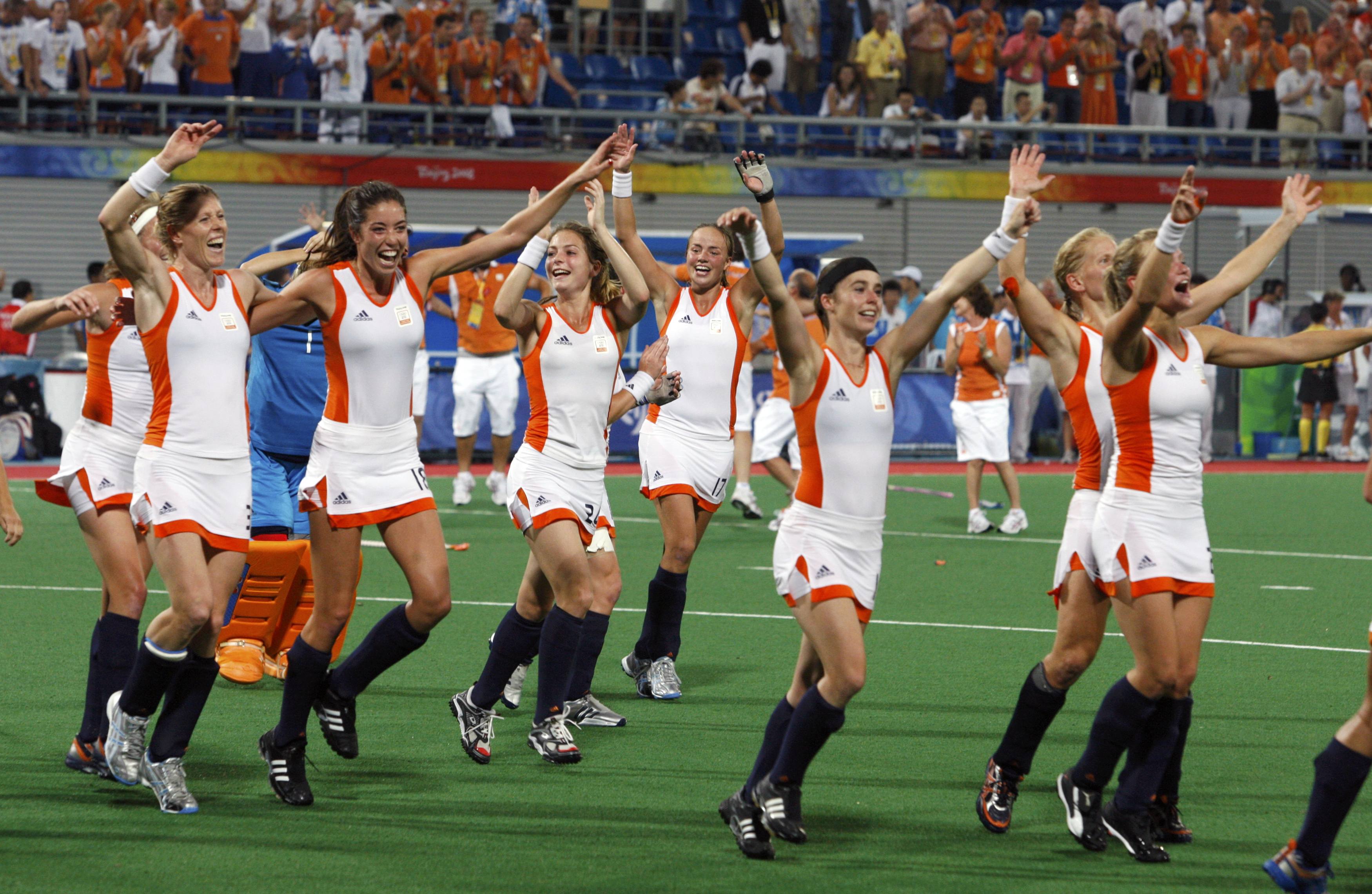 Netherlands beats China 2-0 to claim gold in women's hockey