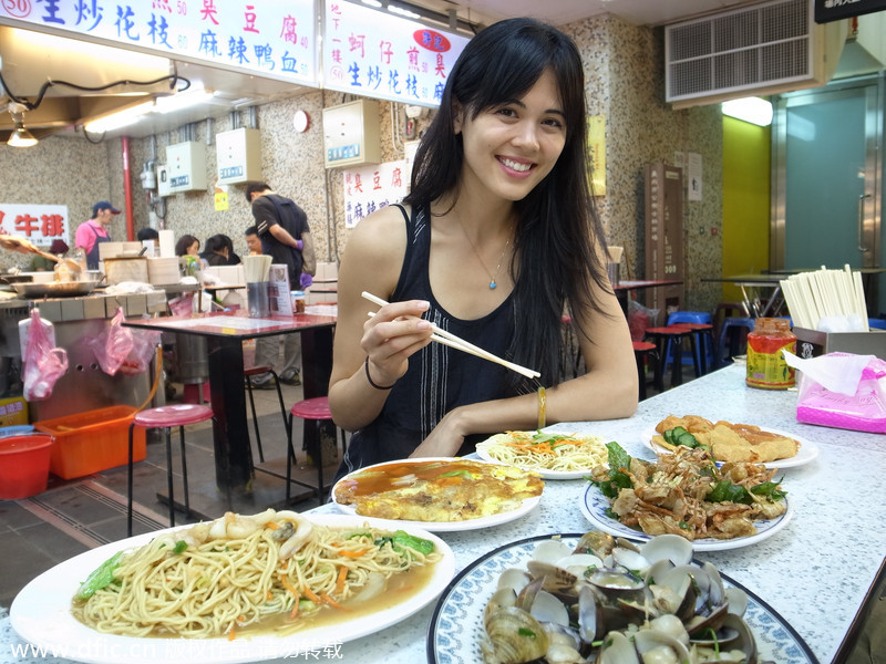 10 reasons to try Chinese street food
