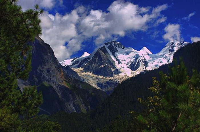 Tibet's Nyingchi prefecture: 