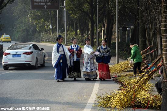 Hanfu, cultural revival or awkward 'time travel'?