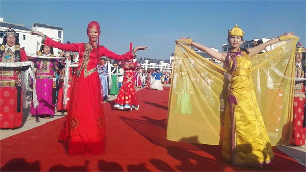 Grand ceremony to showcase traditional Mongolian costumes