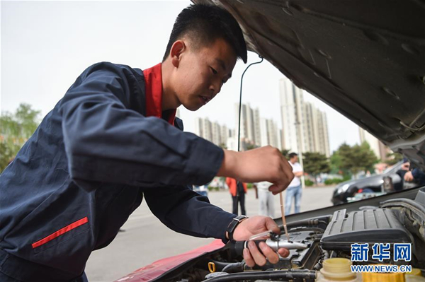Raise status of skilled technicians to boost vocational schools' appeal
