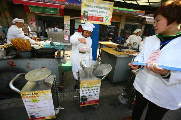 'No gutter oil' campaign gets thumbs up