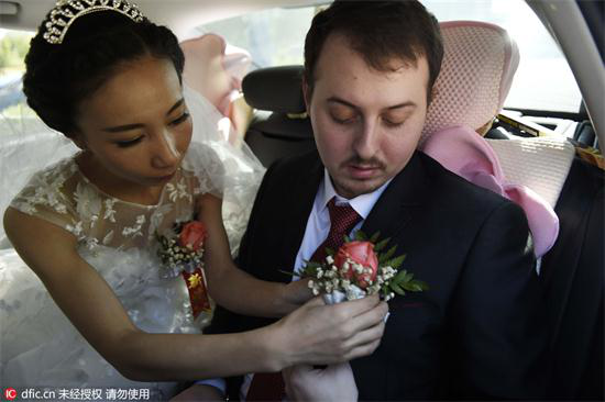 Do Chinese women obsess over foreign men?