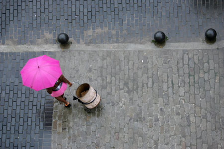 Tropical storm hits Cuba