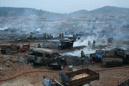 Explosions ruin firecracker market in Shandong