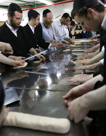 Jews prepare matza